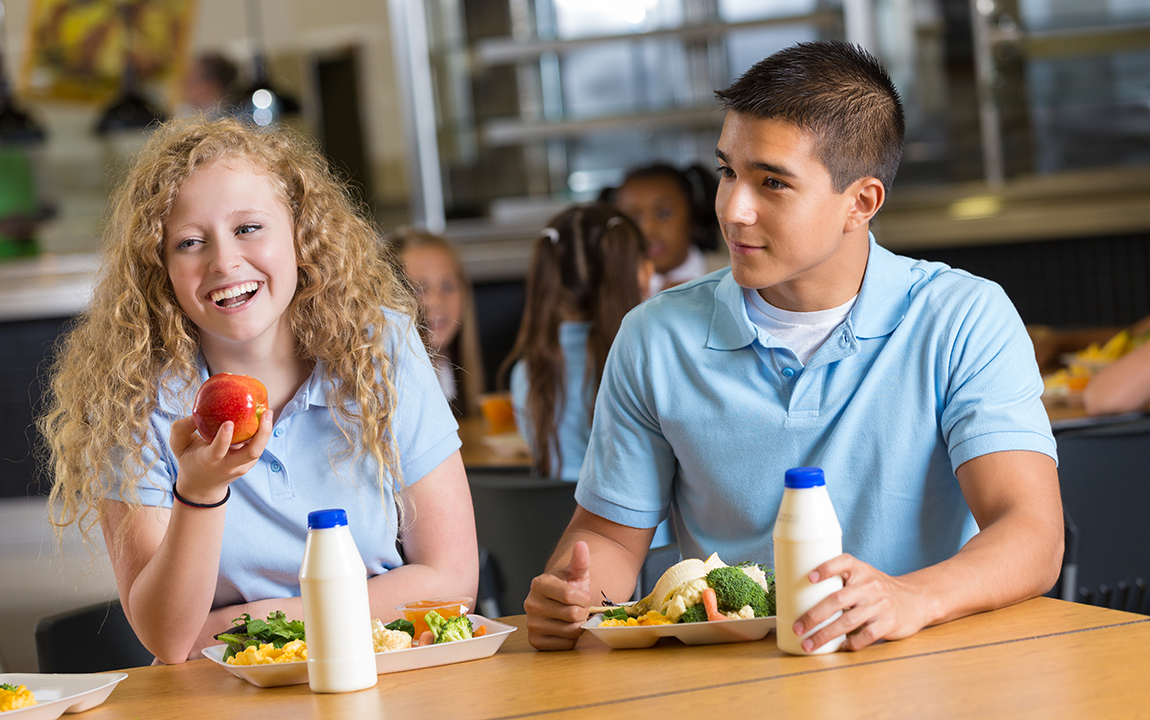 two students eating lunch