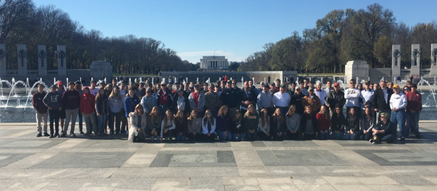 group picture of students and teachers in Washington DC
