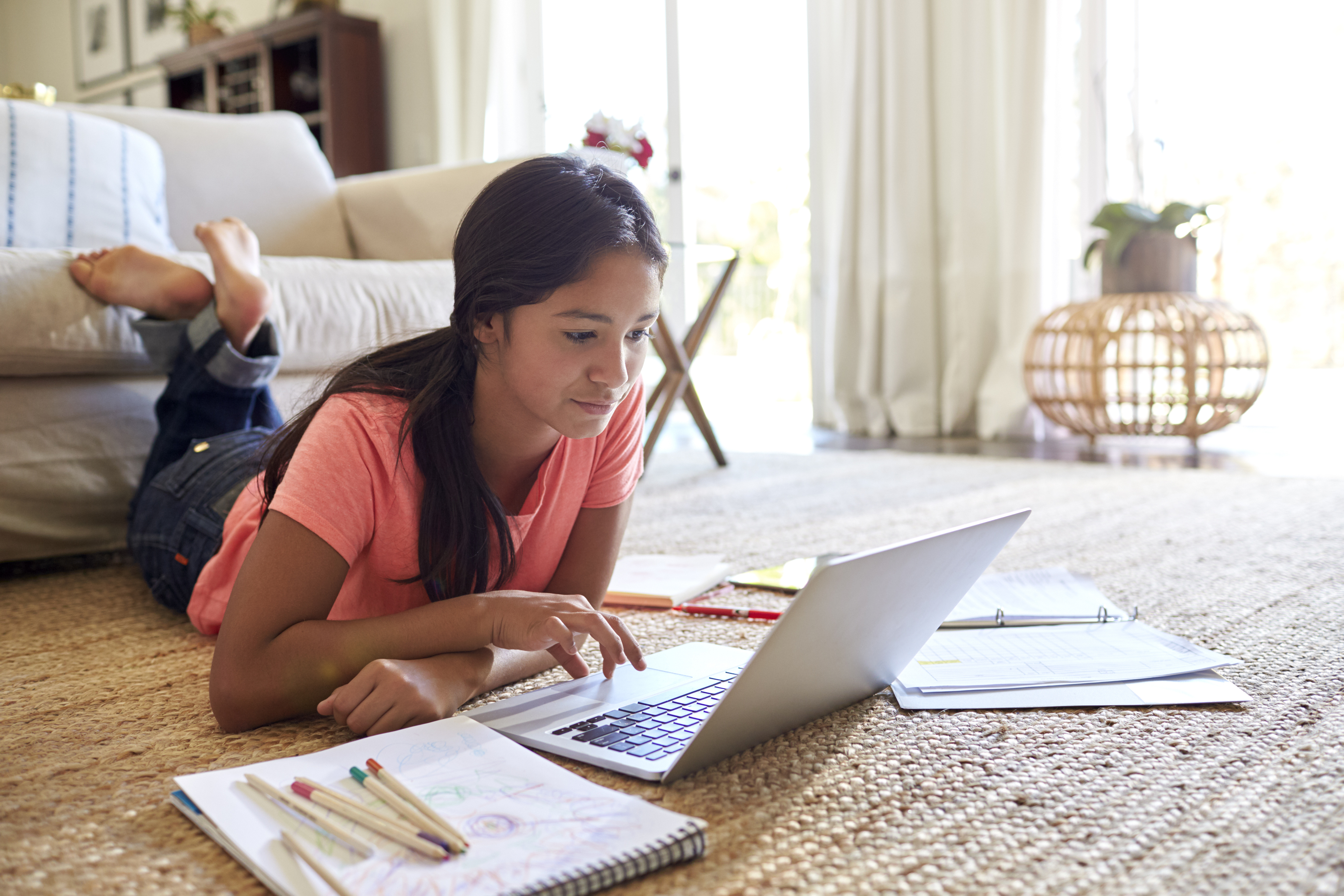 girl laptop