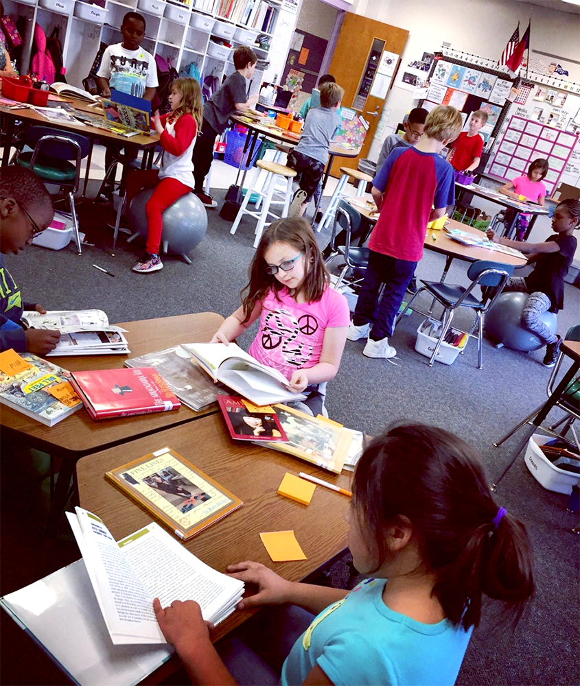 students reviewing books